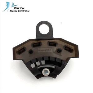 Moffa ta 'injezzjoni tal-plastik u molding